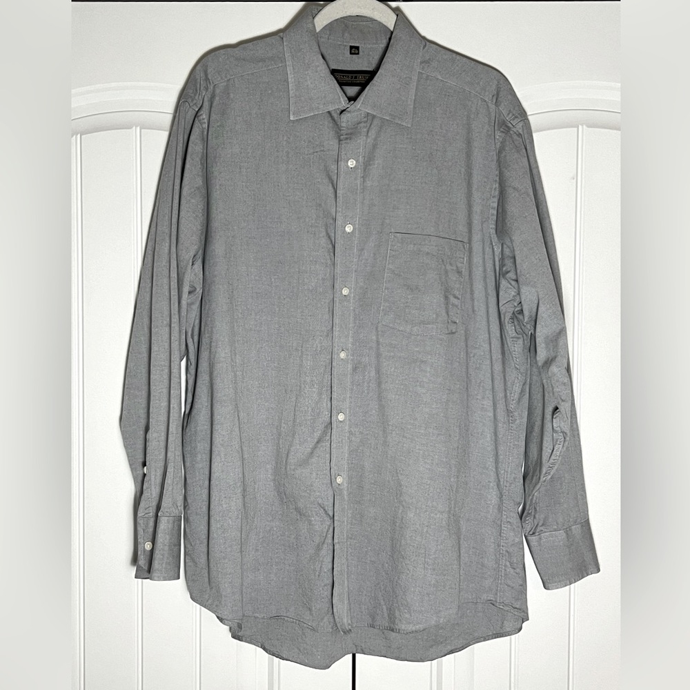 Donald J Trump Collection Men’s Long Sleeve Button Up - Size 34/35